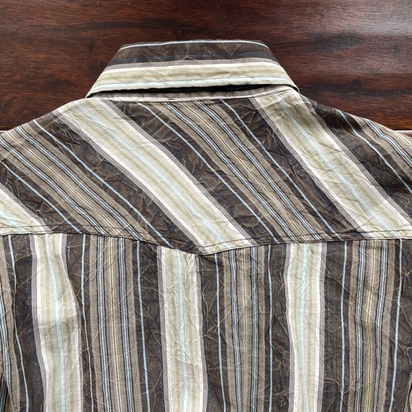 Western Style Pearl Button Up Long Sleeved Striped Shirt by 7 Diamonds - Picture 7 of 9